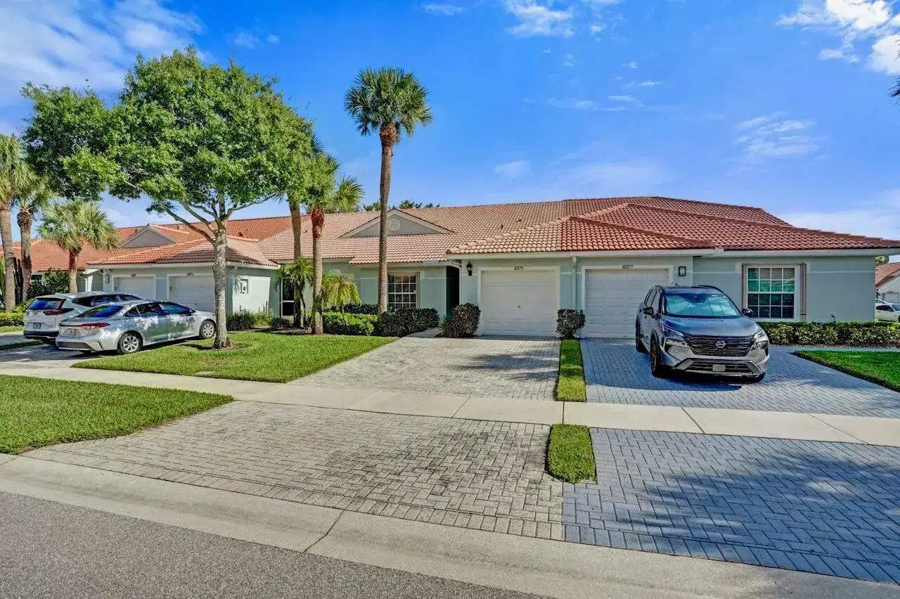 8375 Logia Circle, Boynton Beach FL 33472 photo 5