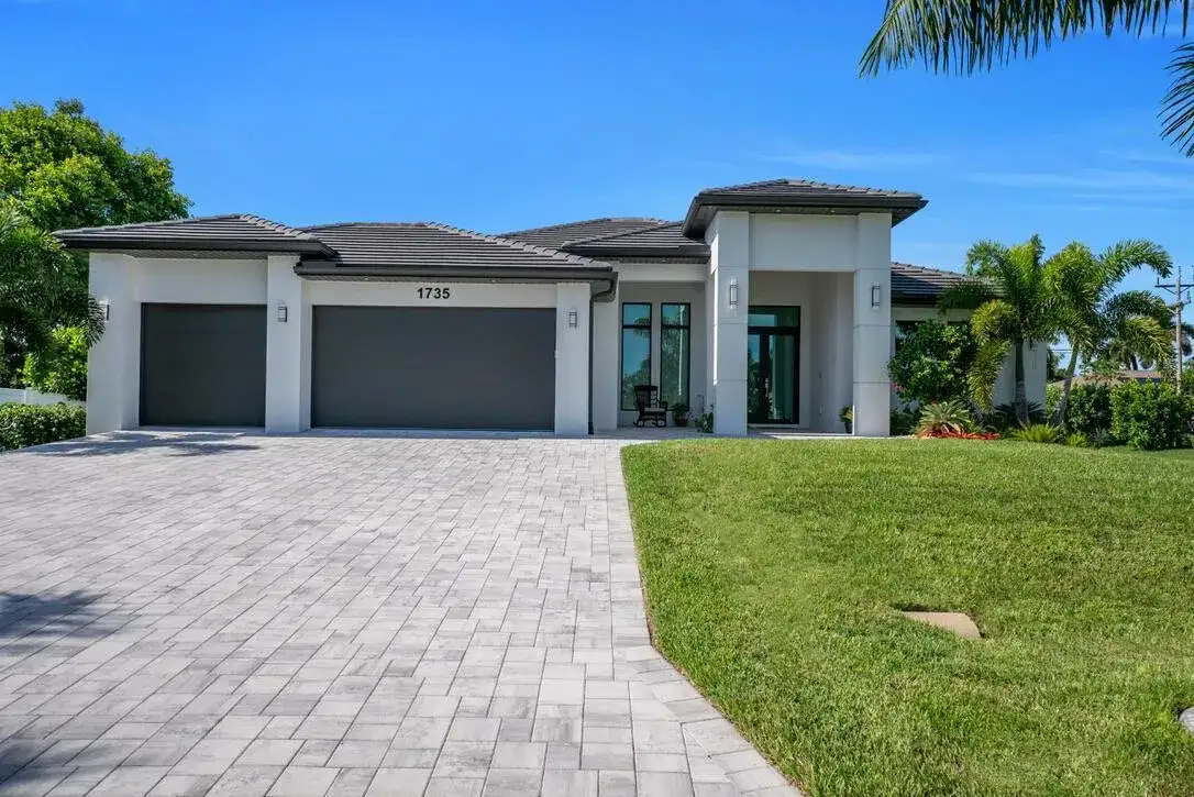 1735 SW 51ST Terrace, Cape Coral FL 33914 photo 2