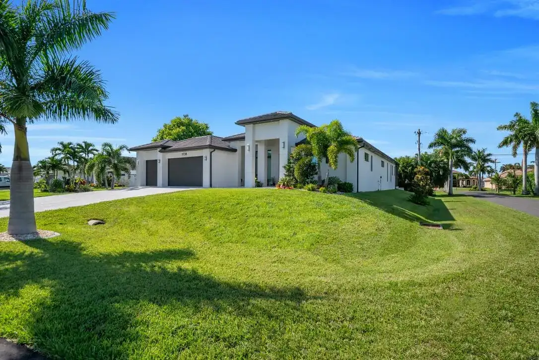 1735 SW 51ST Terrace, Cape Coral FL 33914 photo 4
