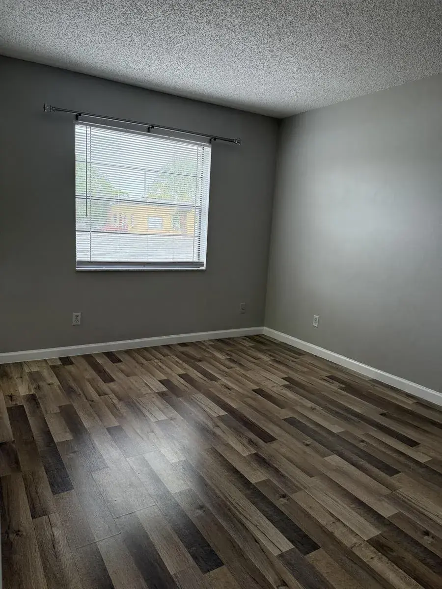 1409 LAKE Avenue # 6, FL 33460