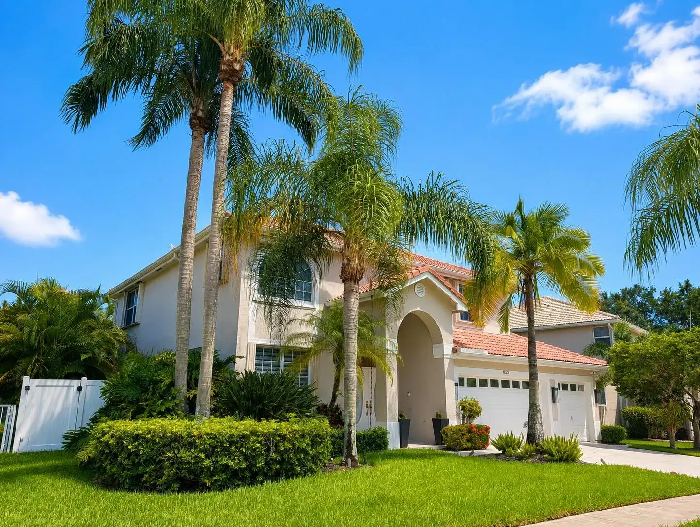 855 SW 174th Terrace, Pembroke Pines FL 33029 photo 2