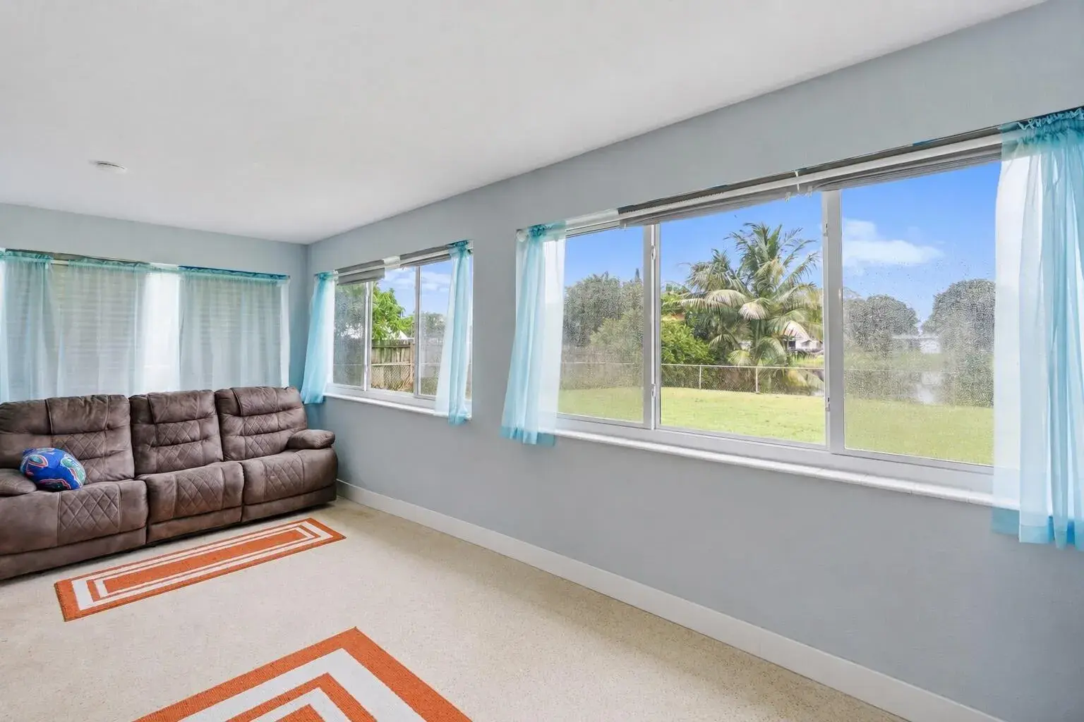 2780 NW 26TH Avenue, Oakland Park FL 33311