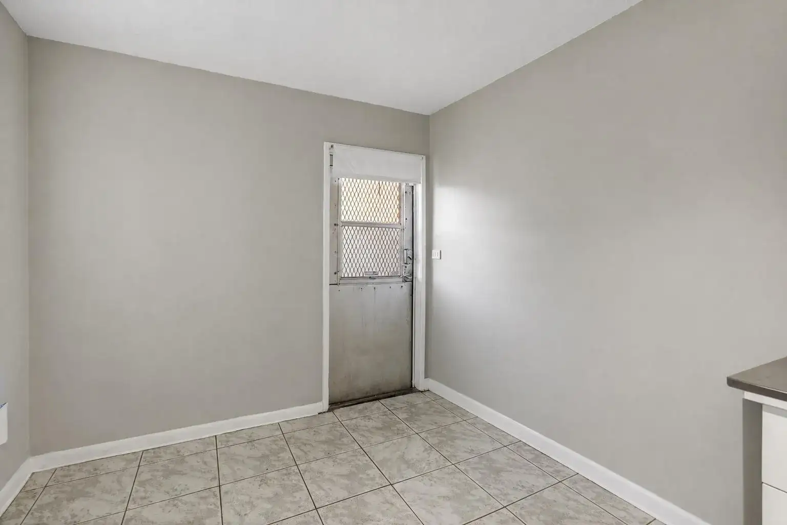 2780 NW 26TH Avenue, Oakland Park FL 33311 photo 4