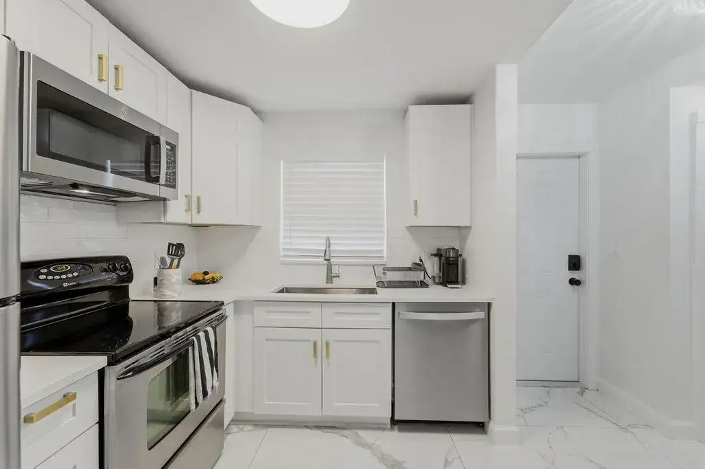 809 W Oakland Park Boulevard # K2, Oakland Park FL 33311 photo 4