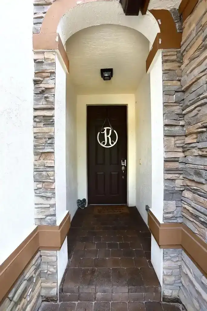 807 E Village Circle, Davie FL 33325 photo 3