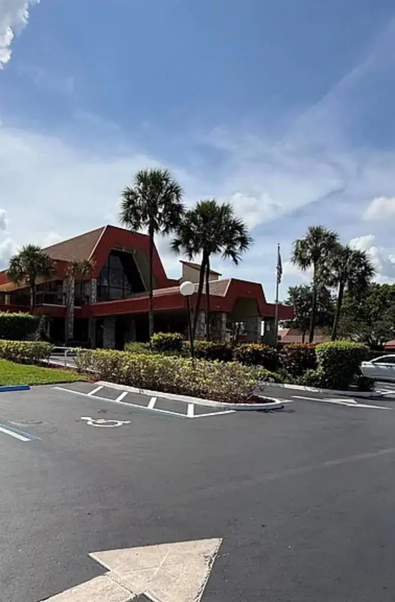 3170 HOLIDAY SPRINGS Boulevard # 309, Margate FL 33063