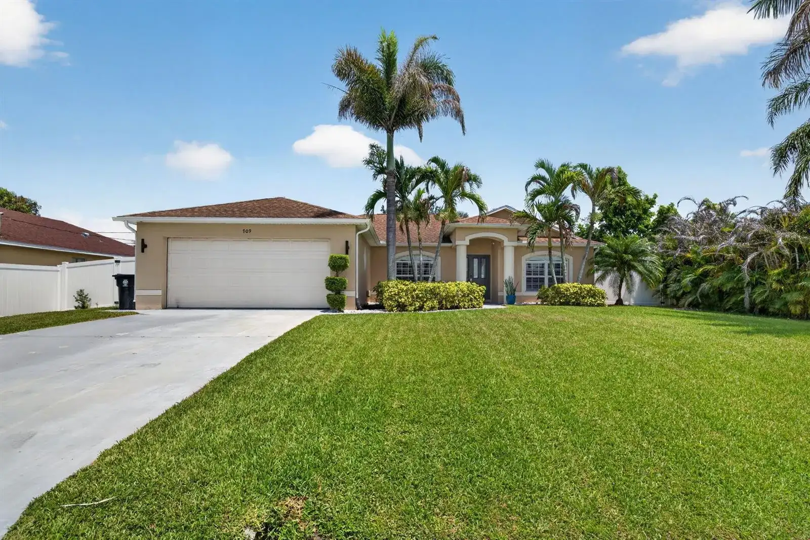 709 SW Jacoby Avenue, Port St. Lucie FL 34953 photo 4