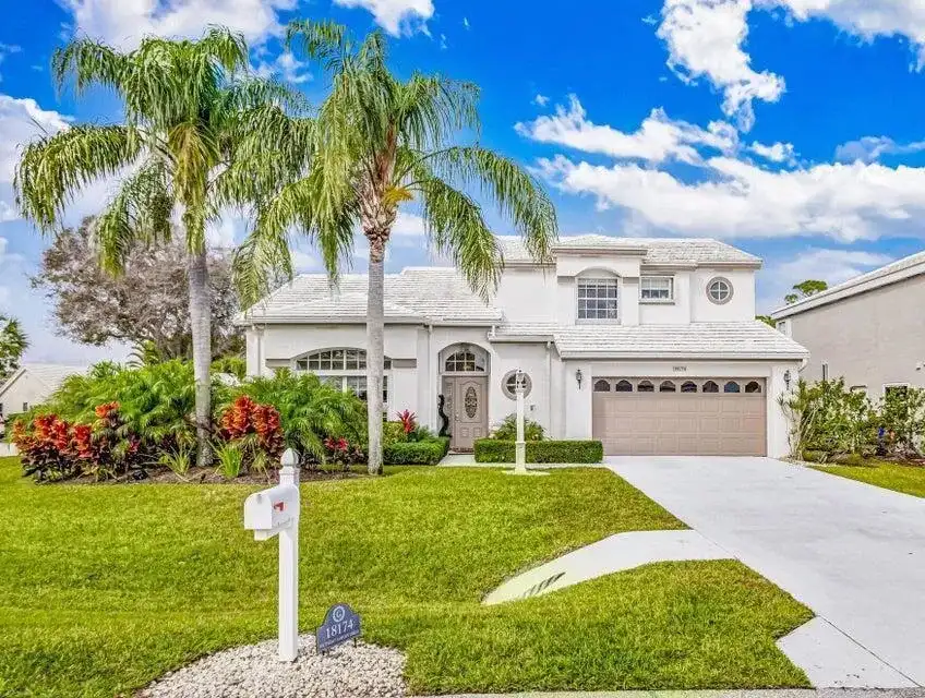 18174 SE Fairview Circle, Tequesta FL 33469