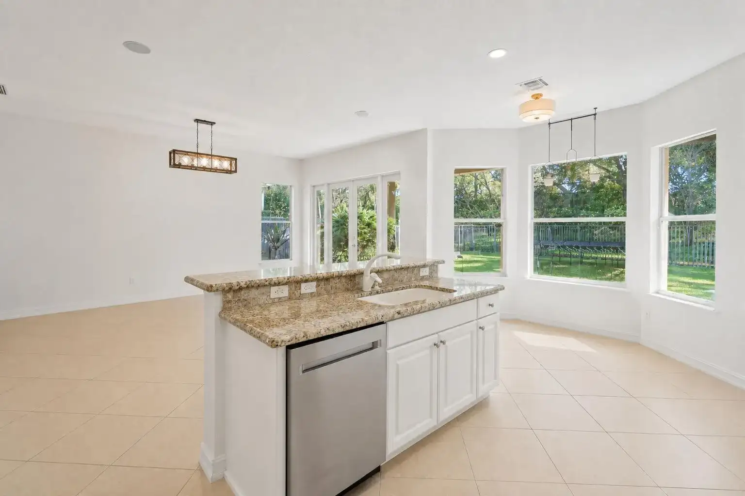 11394 MILLPOND GREENS Drive, Boynton Beach FL 33473 photo 4