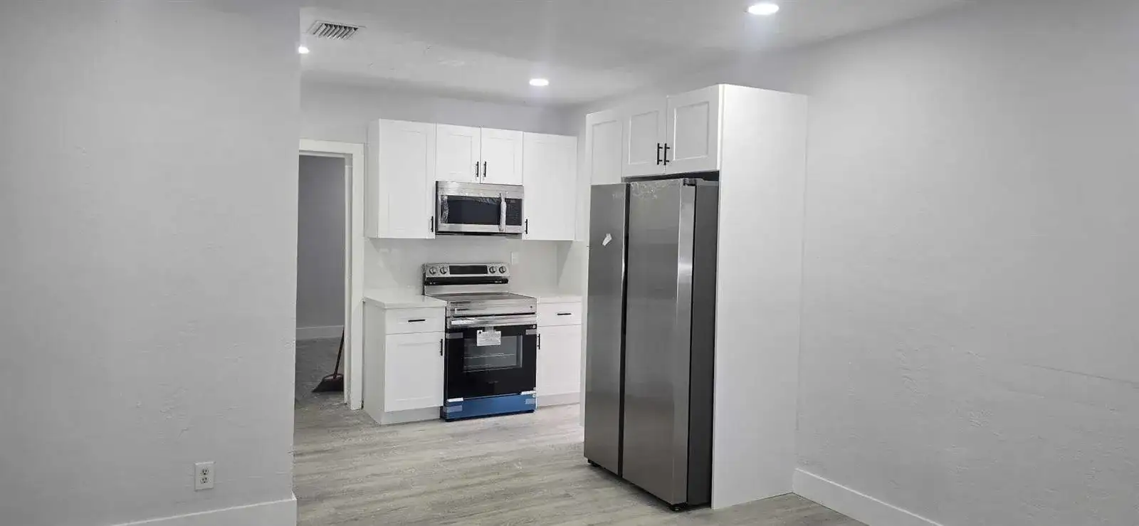 1101 NW 23RD Terrace, Fort Lauderdale FL 33311 photo 4