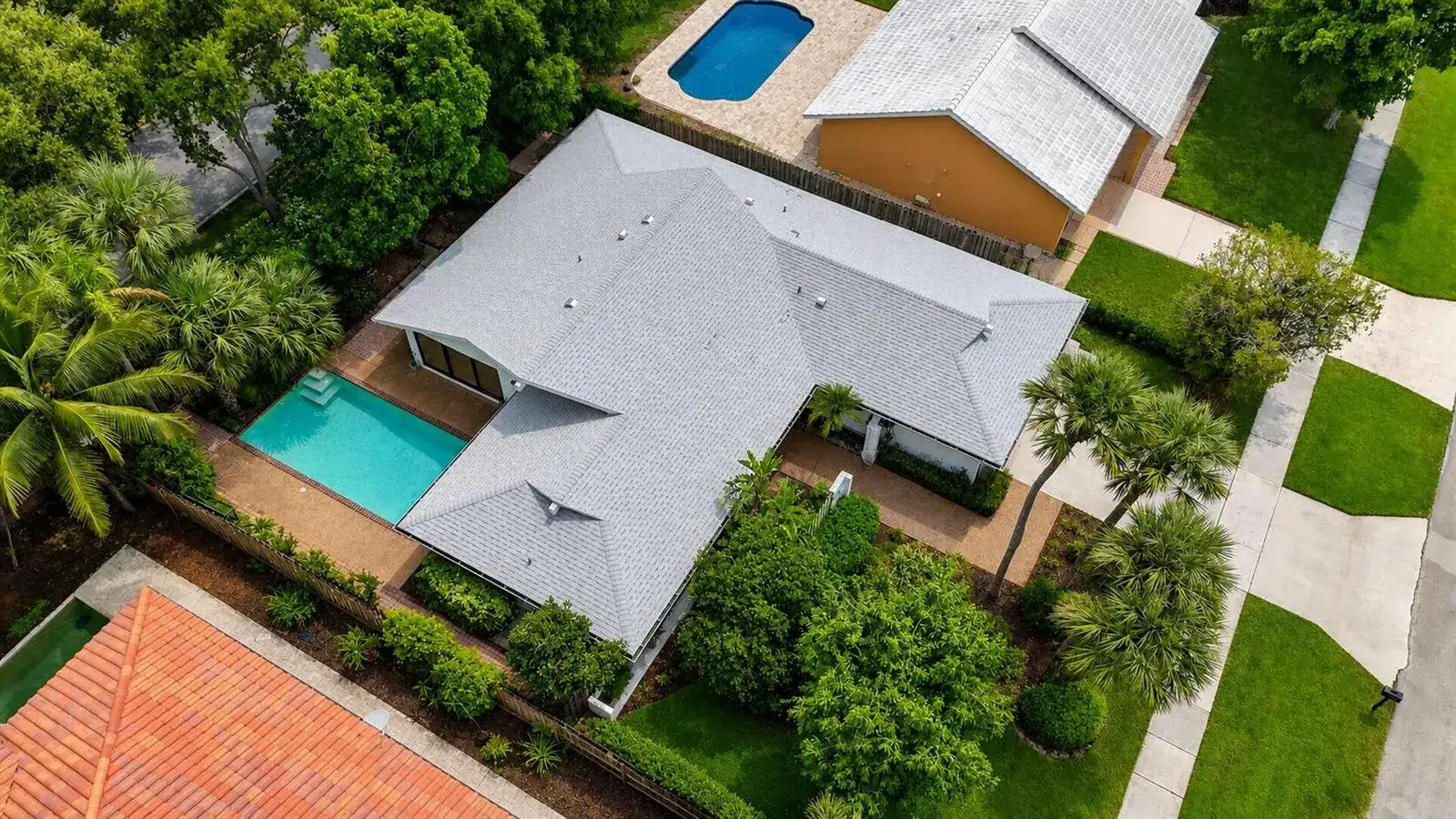 4899 Sugar Pine Drive, Boca Raton FL 33487 photo 2