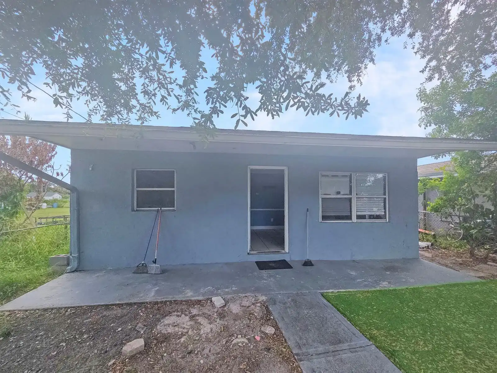 715 N 10TH Street, Fort Pierce FL 34950