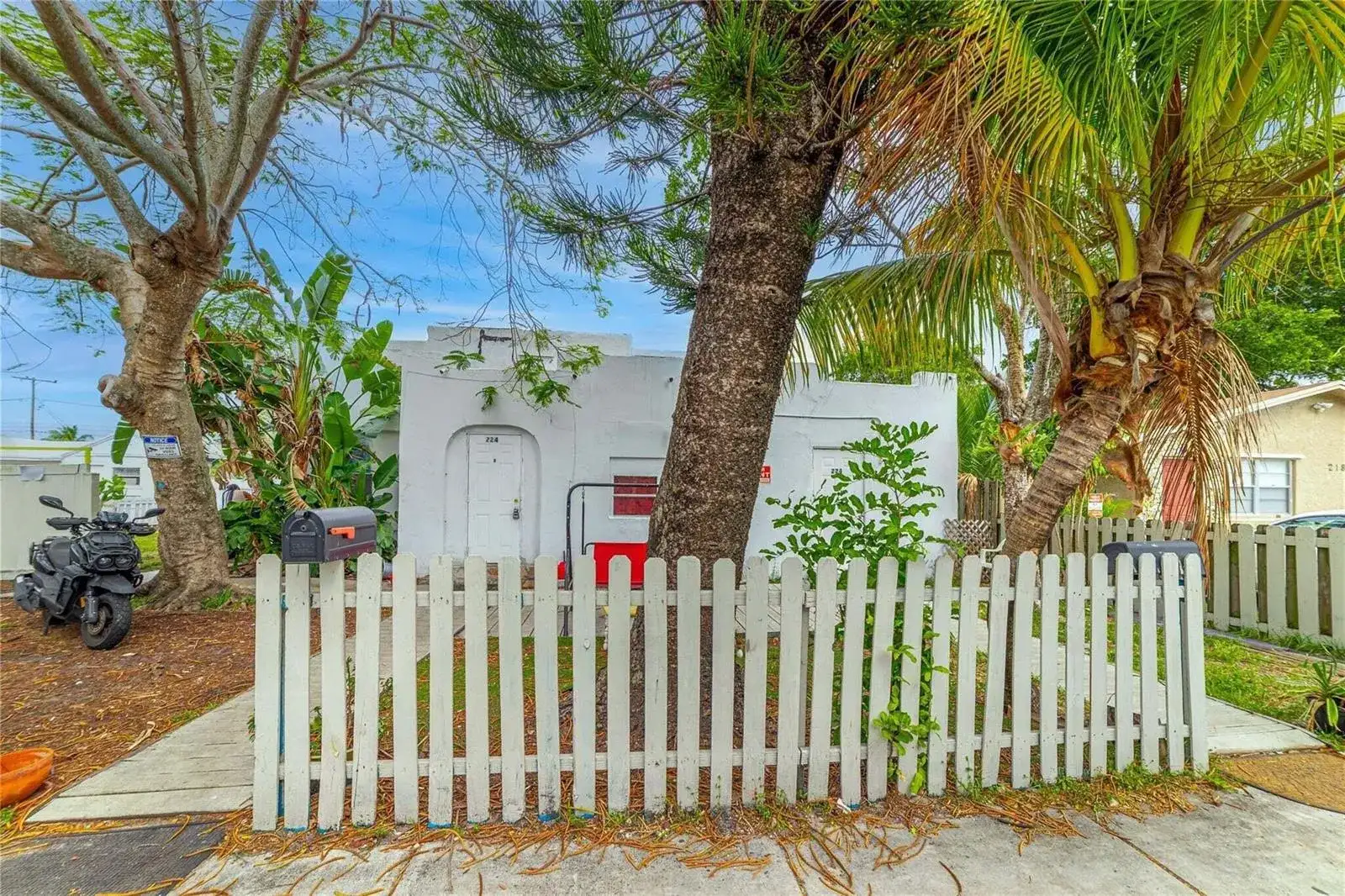 224 SW 14th Street, Dania Beach FL 33004 photo 4