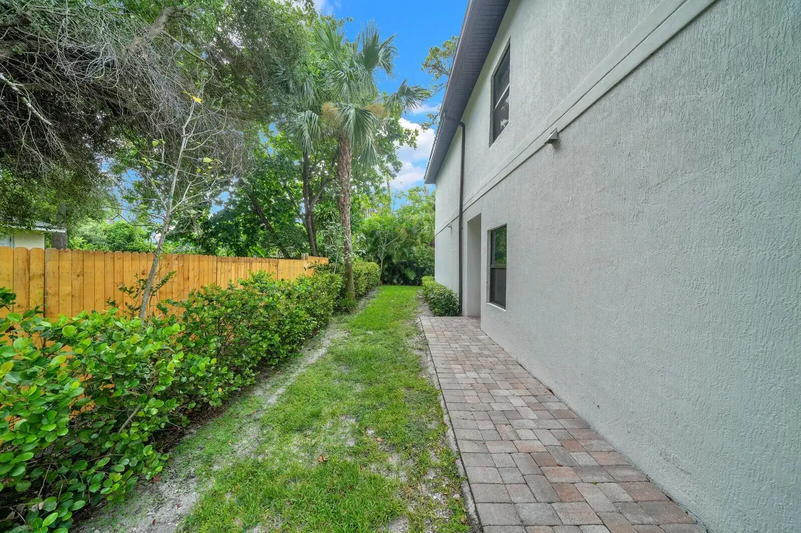 407 Bella Sol Way, West Palm Beach FL 33406 photo 3