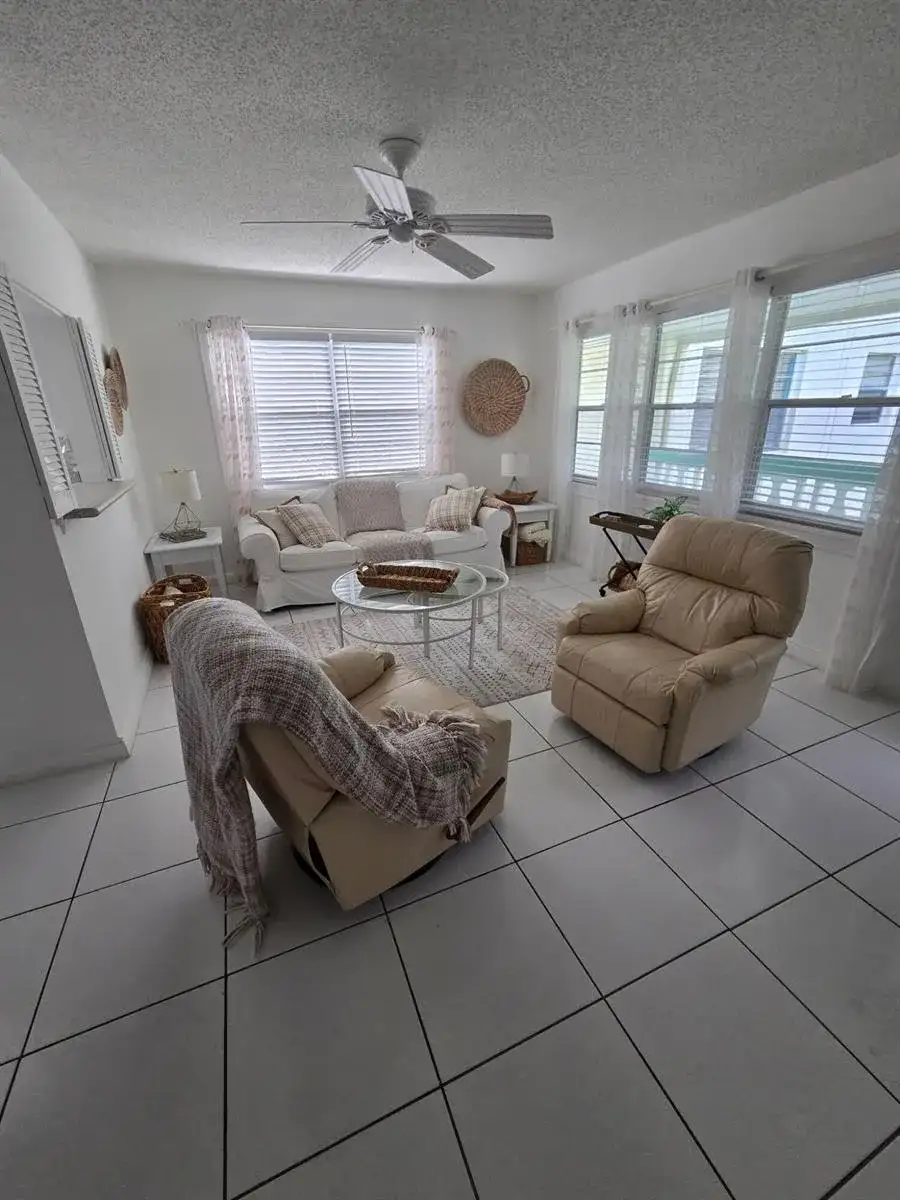 477 TILFORD V # 477, Deerfield Beach FL 33442 photo 3