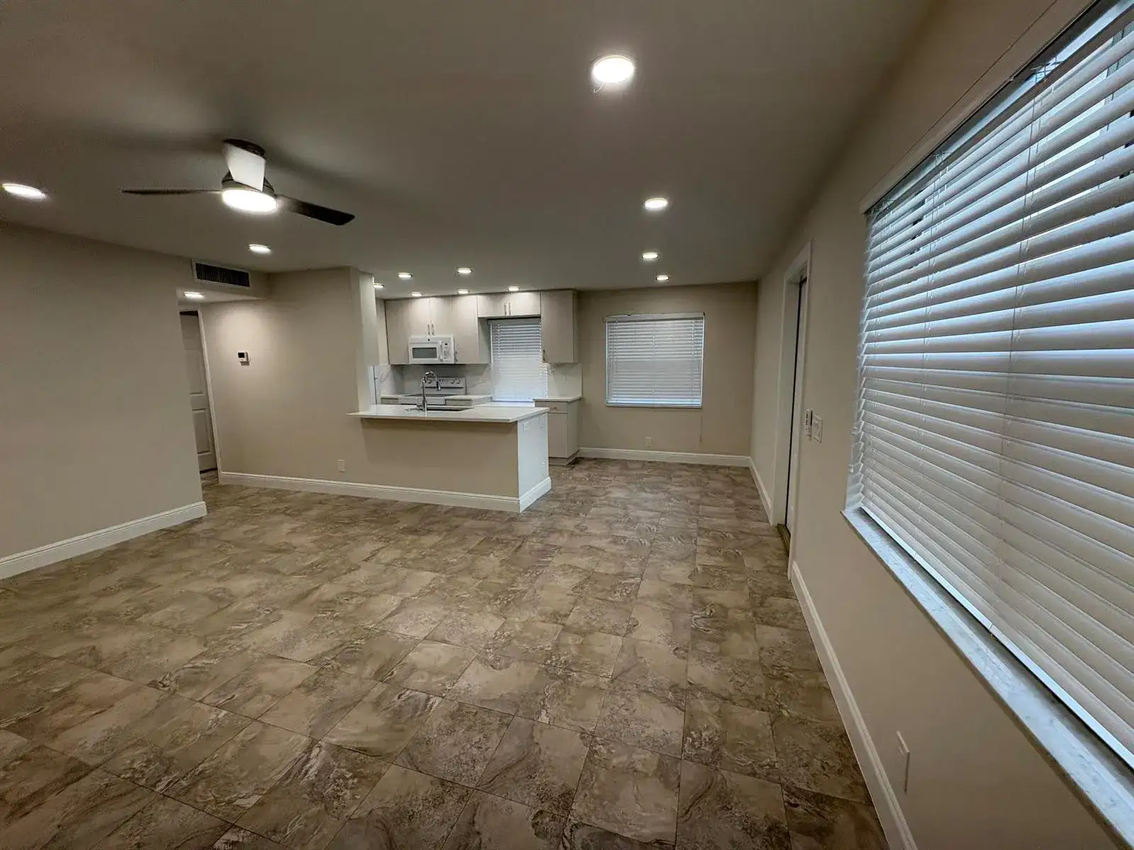 883 Normandy Lane # 883, Delray Beach FL 33484 photo 2