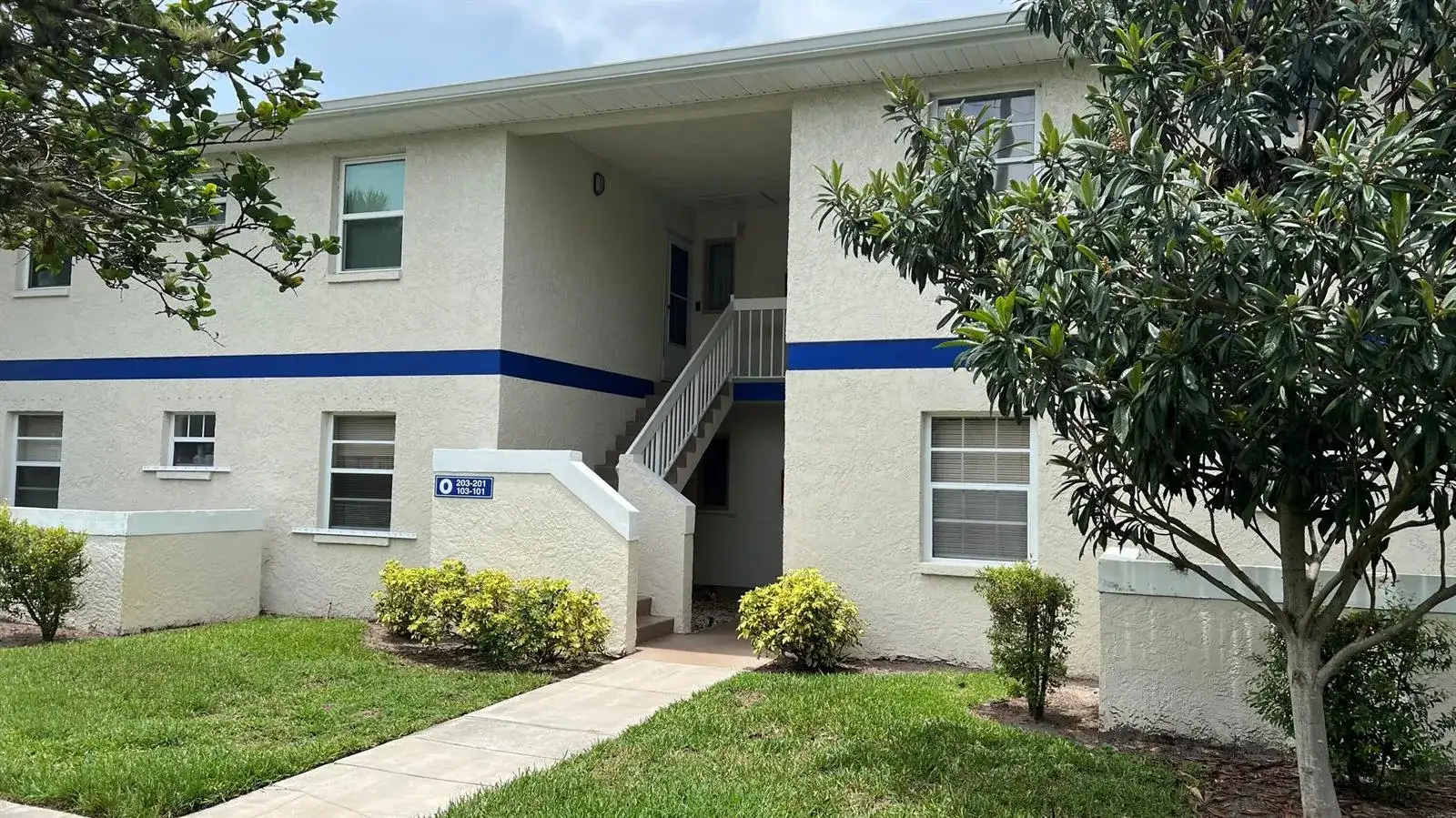 1532 SE Royal Green Cir O-201, Port St. Lucie FL 34952 photo 3