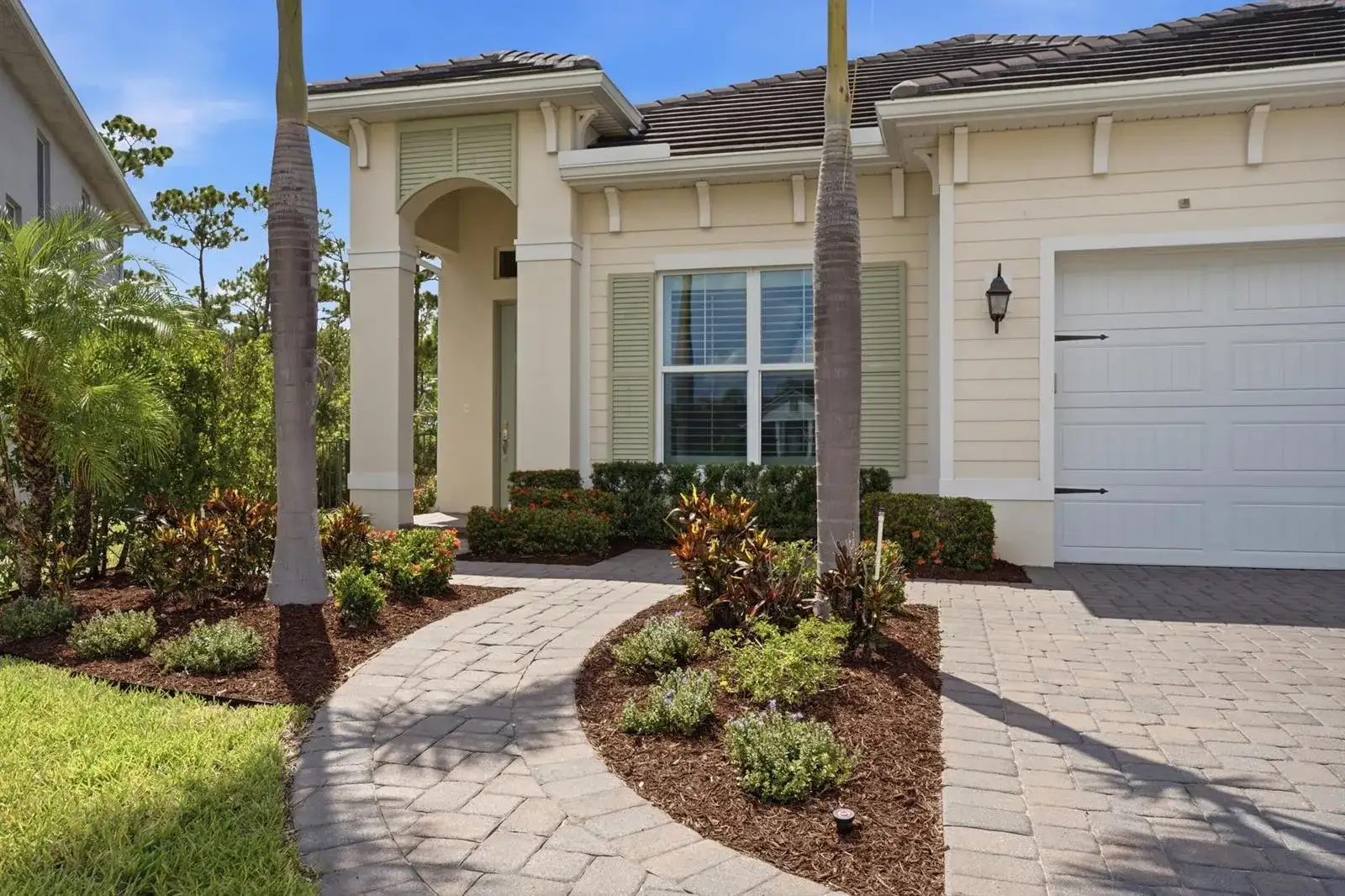 4590 SW ARDSLEY Drive, Stuart FL 34997 photo 2