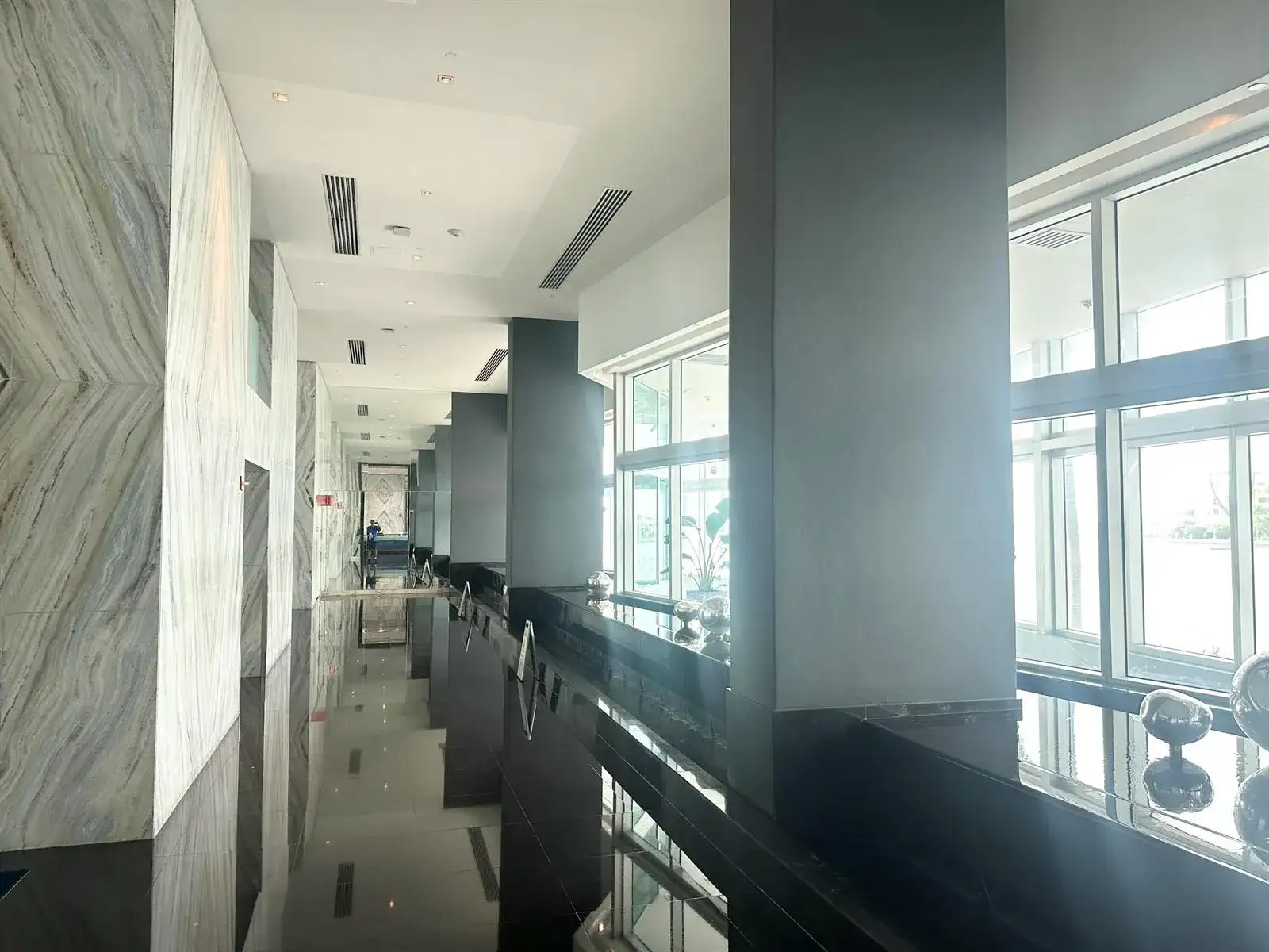 335 S BISCAYNE Boulevard # 3706, Miami FL 33131 photo 2