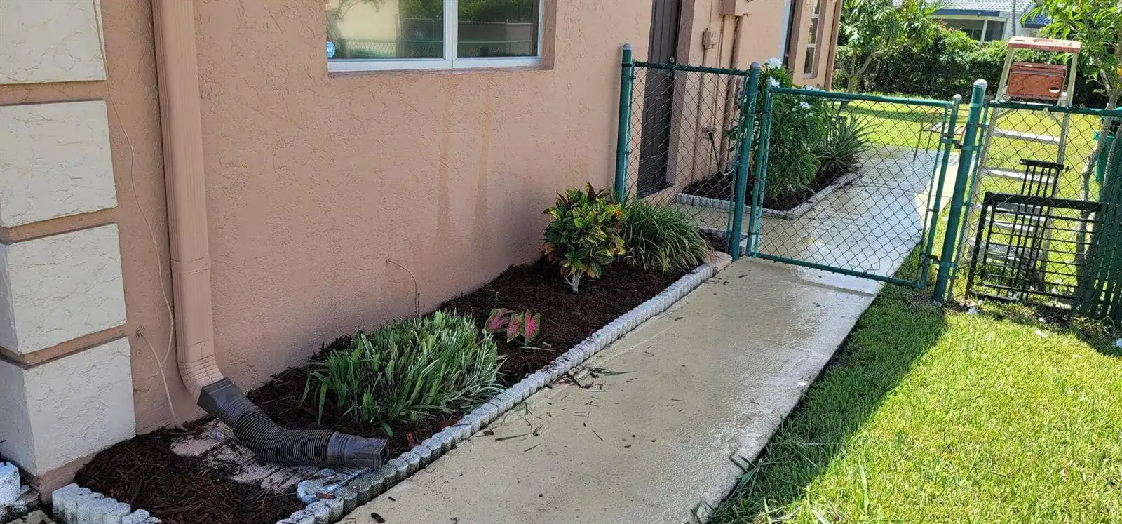 9706 NW 71ST Street, Tamarac FL 33321 photo 3