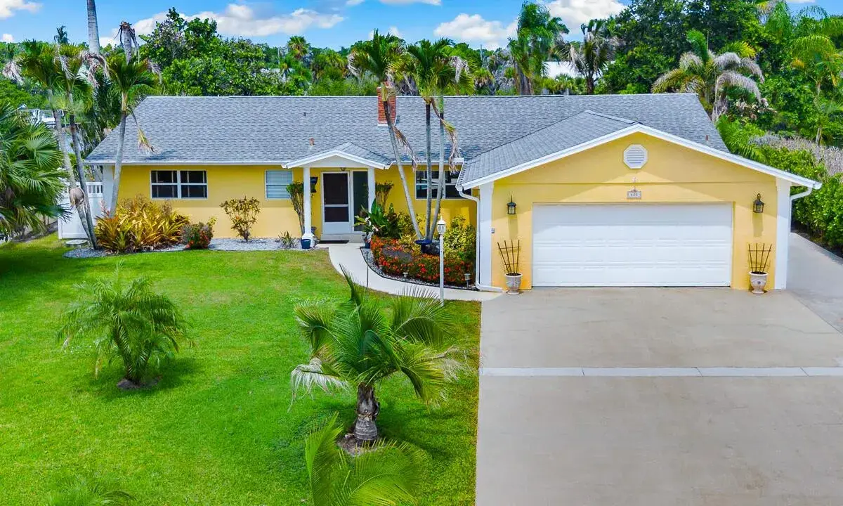 622 SW Pine Tree Lane, Palm City FL 34990