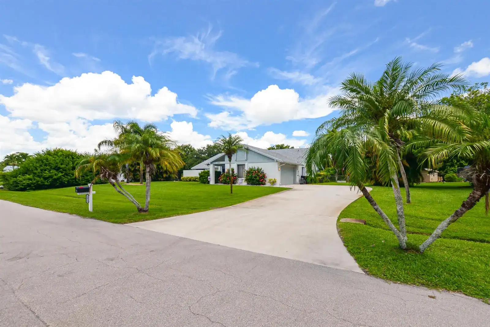 1872 SE ELROSE Street, Port St. Lucie FL 34952 photo 4