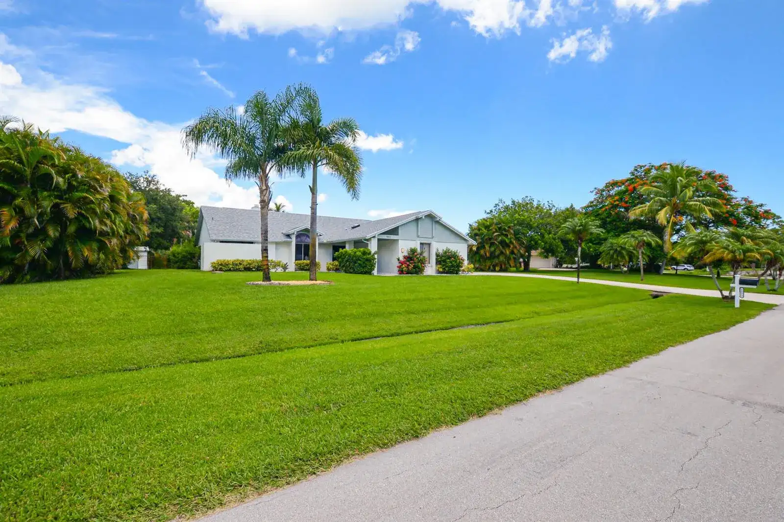 1872 SE ELROSE Street, Port St. Lucie FL 34952 photo 5
