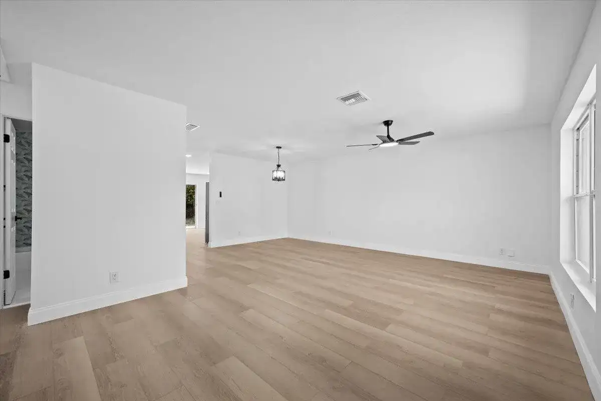4820 Poseidon Place, Lake Worth FL 33463 photo 2