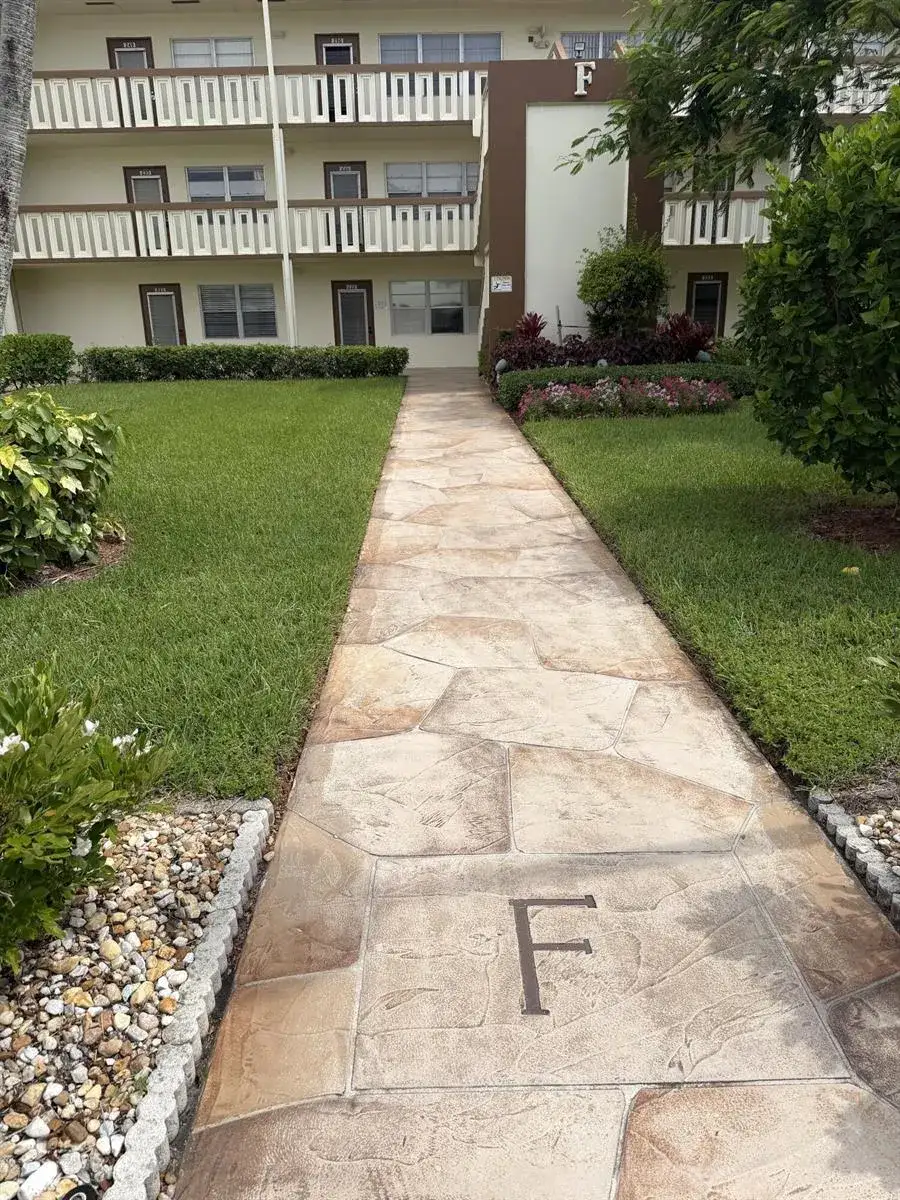 229 Mansfield F, Boca Raton FL 33434