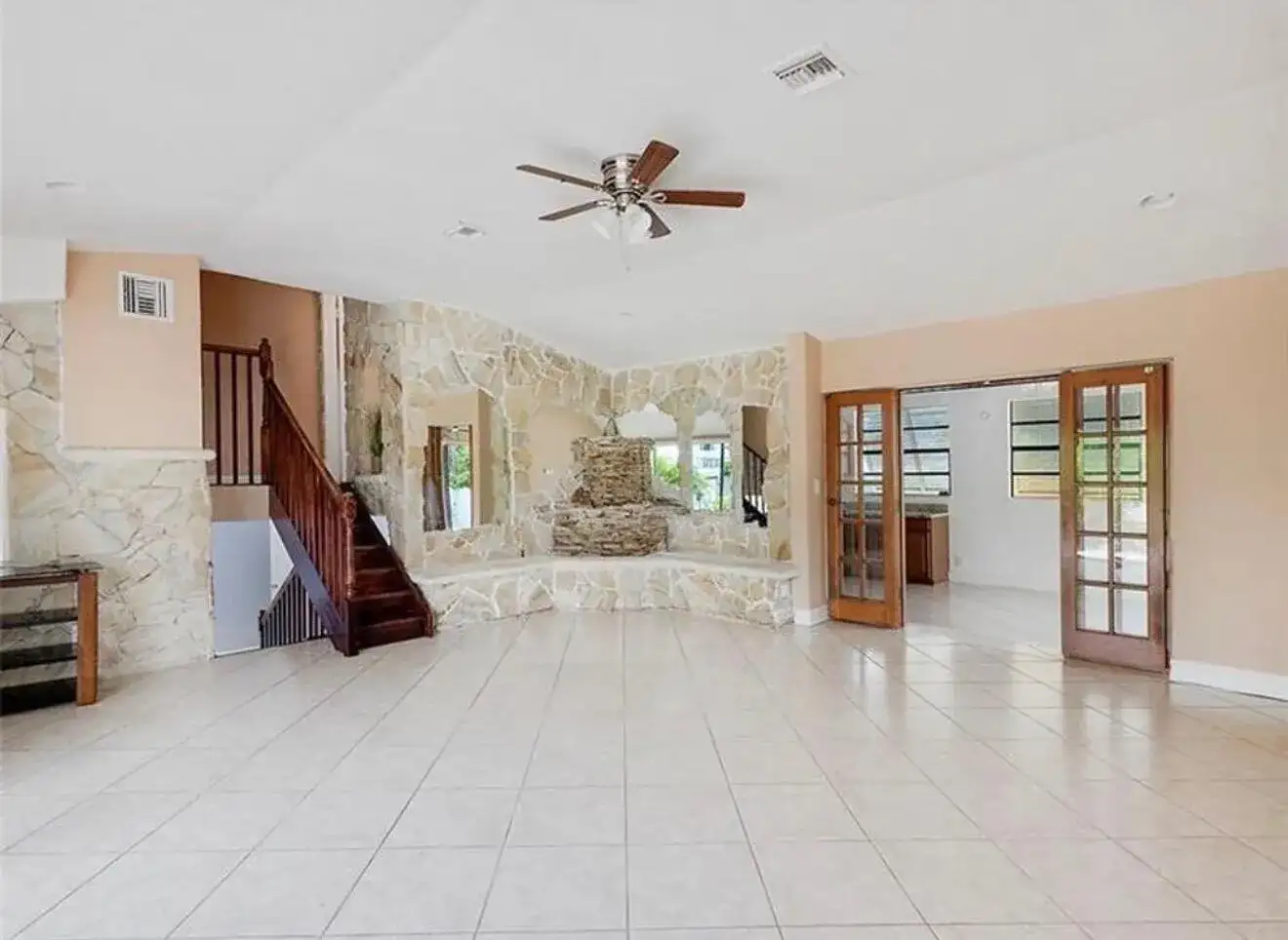 1425 NE 4TH Court, Boca Raton FL 33432 photo 4