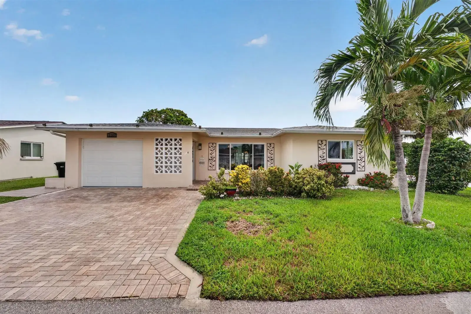 4716 NW 49TH Place, Tamarac FL 33319