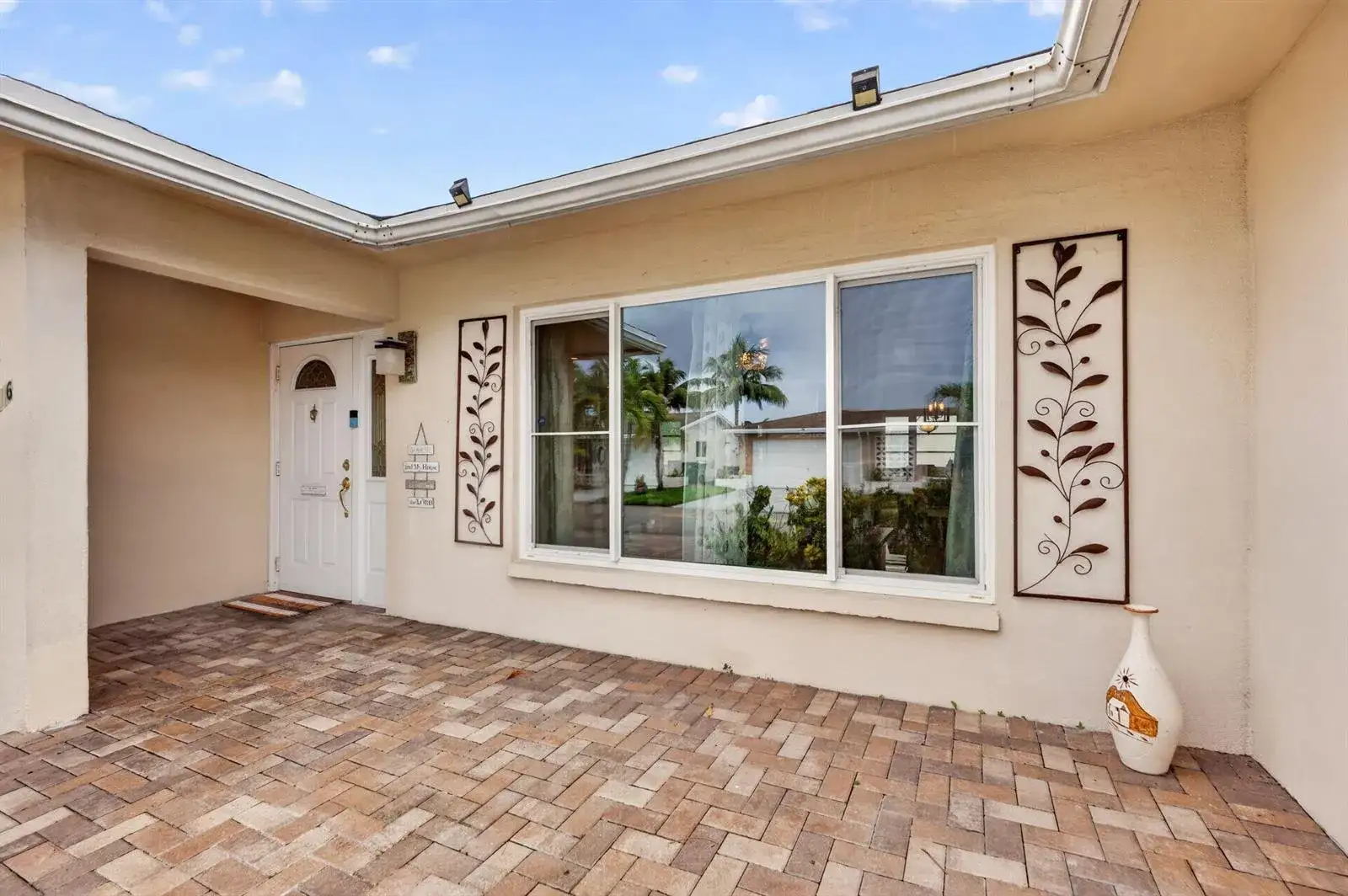 4716 NW 49TH Place, Tamarac FL 33319 photo 4