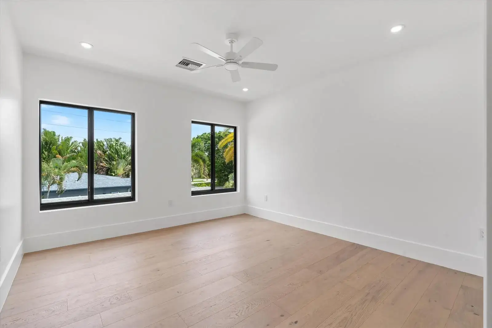 1131 NE 12th Avenue, Fort Lauderdale FL 33304 photo 4