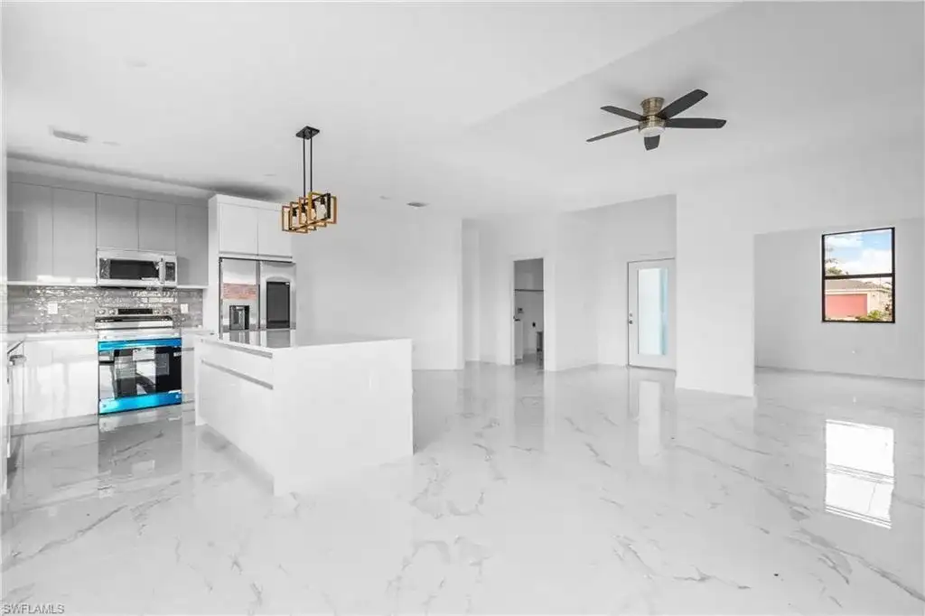 1806 NE 21ST Place, Cape Coral FL 33909 photo 5