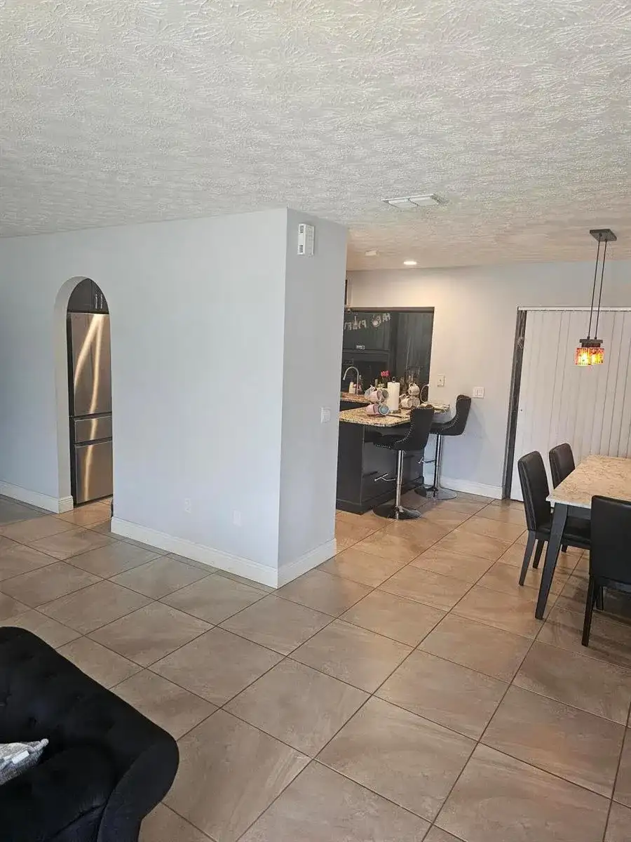 301 SW VIOLET Avenue, Port St. Lucie FL 34983 photo 5