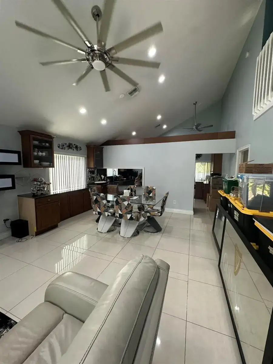 8 ELTON Place, Boynton Beach FL 33426 photo 3