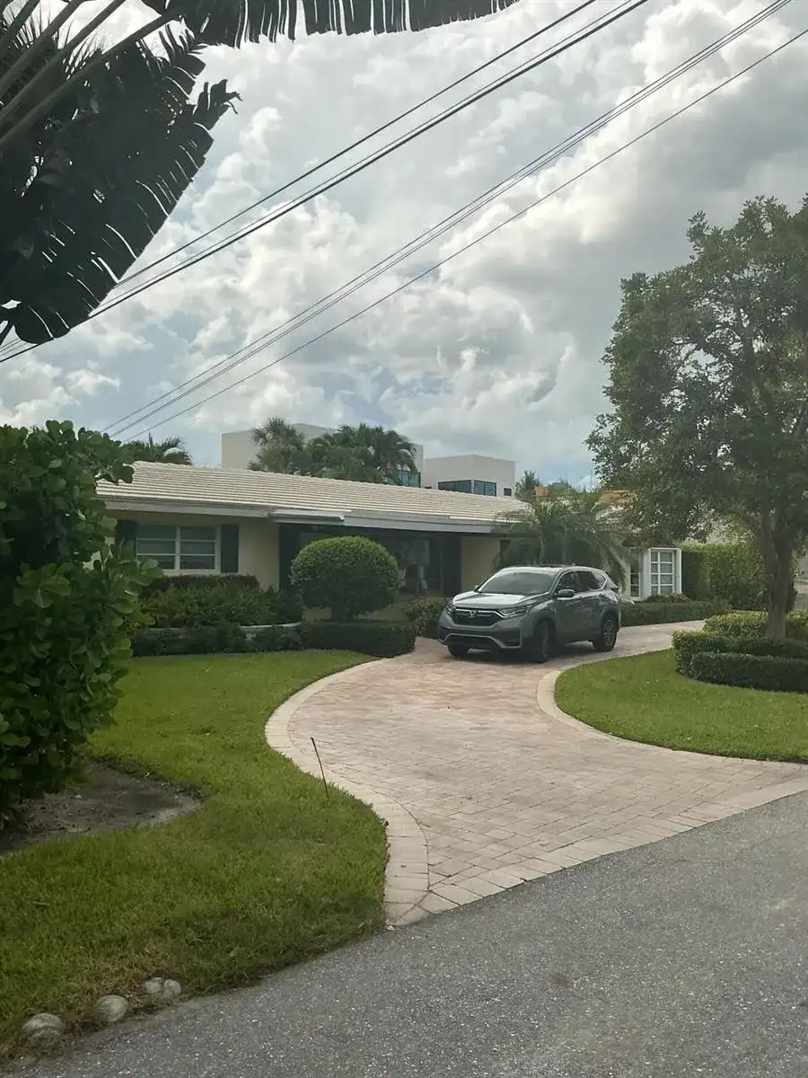 210 PALM Trail, Delray Beach FL 33483