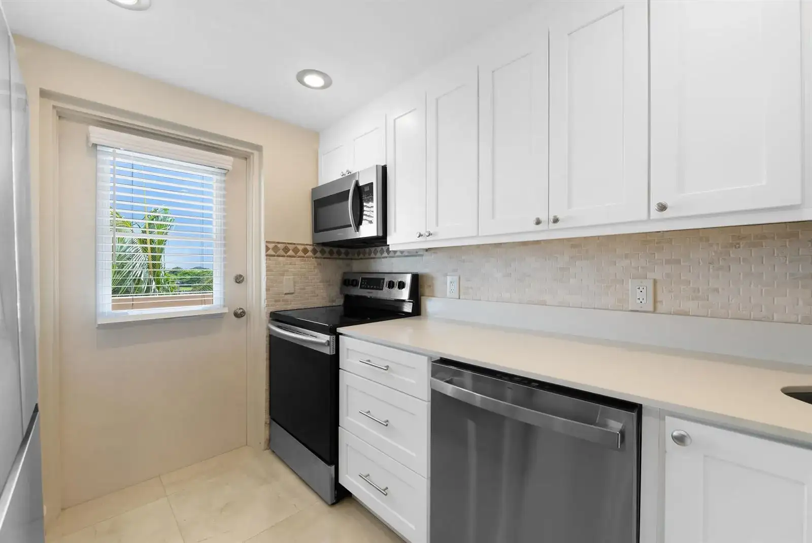 400 N FEDERAL Highway # 408, Deerfield Beach FL 33441 photo 4