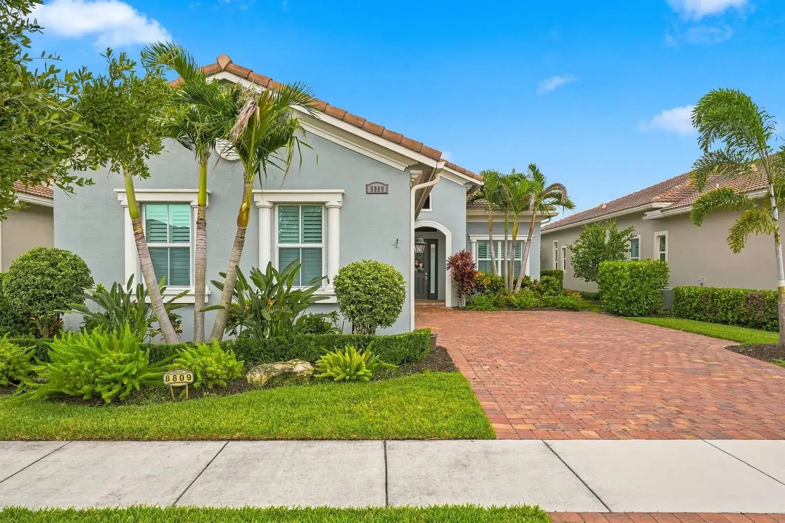 8809 SW Montova Way, Port St. Lucie FL 34987 photo 3