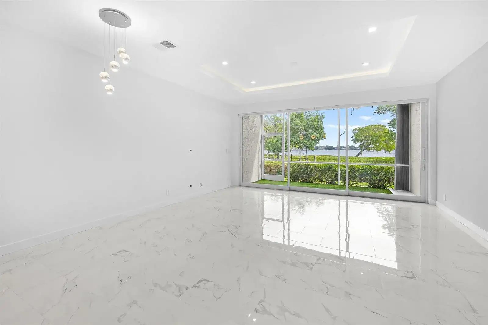 88 N Lakeshore Drive, Hypoluxo FL 33462 photo 4