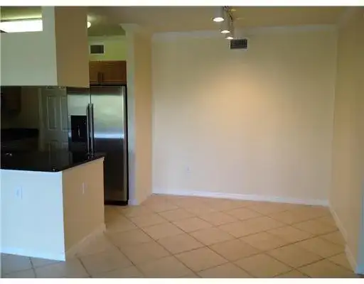 6556 Emerald Dunes Drive # 108, West Palm Beach FL 33411 photo 4