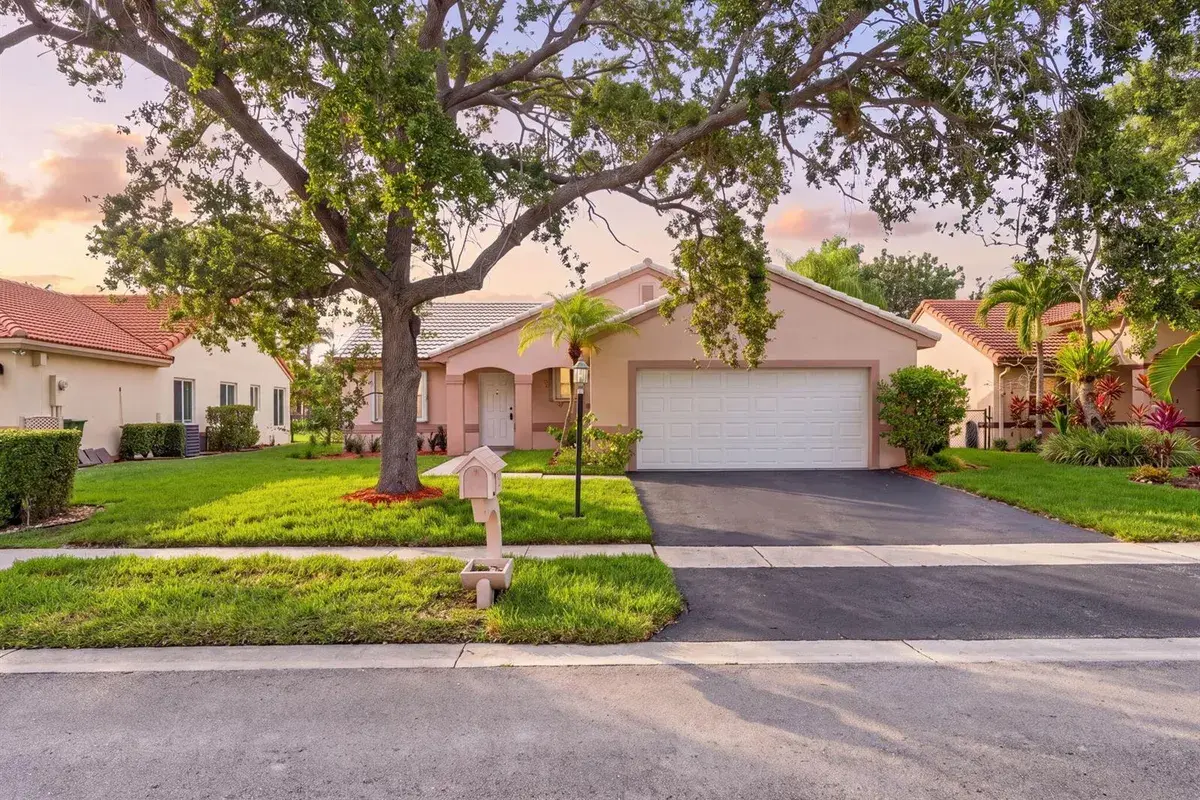18871 NW 2ND Street, Pembroke Pines FL 33029