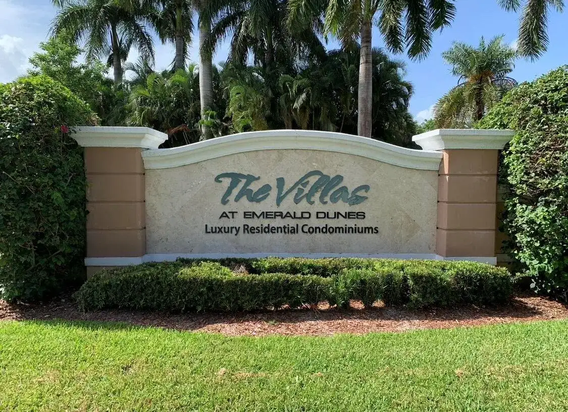 6378 Emerald Dunes Drive # 301, West Palm Beach FL 33411 photo 2