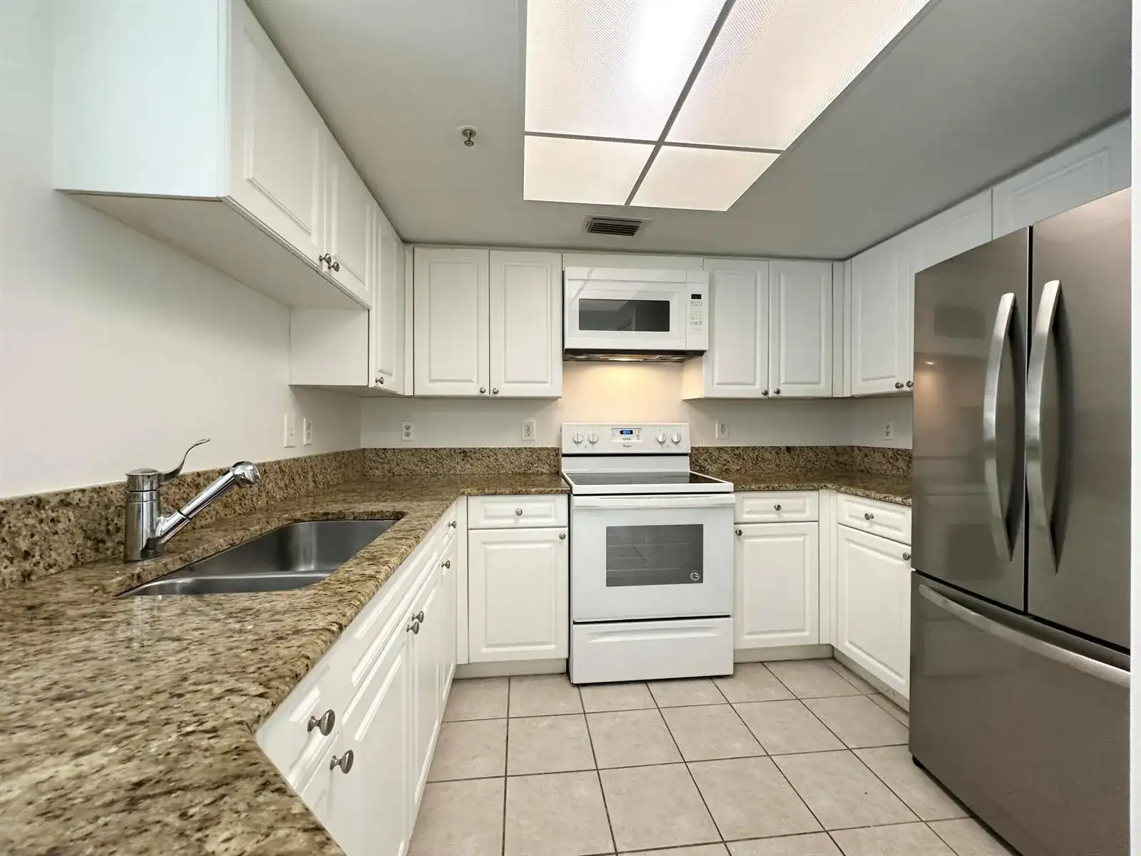 300 Crestwood Court N # 302, Royal Palm Beach FL 33411