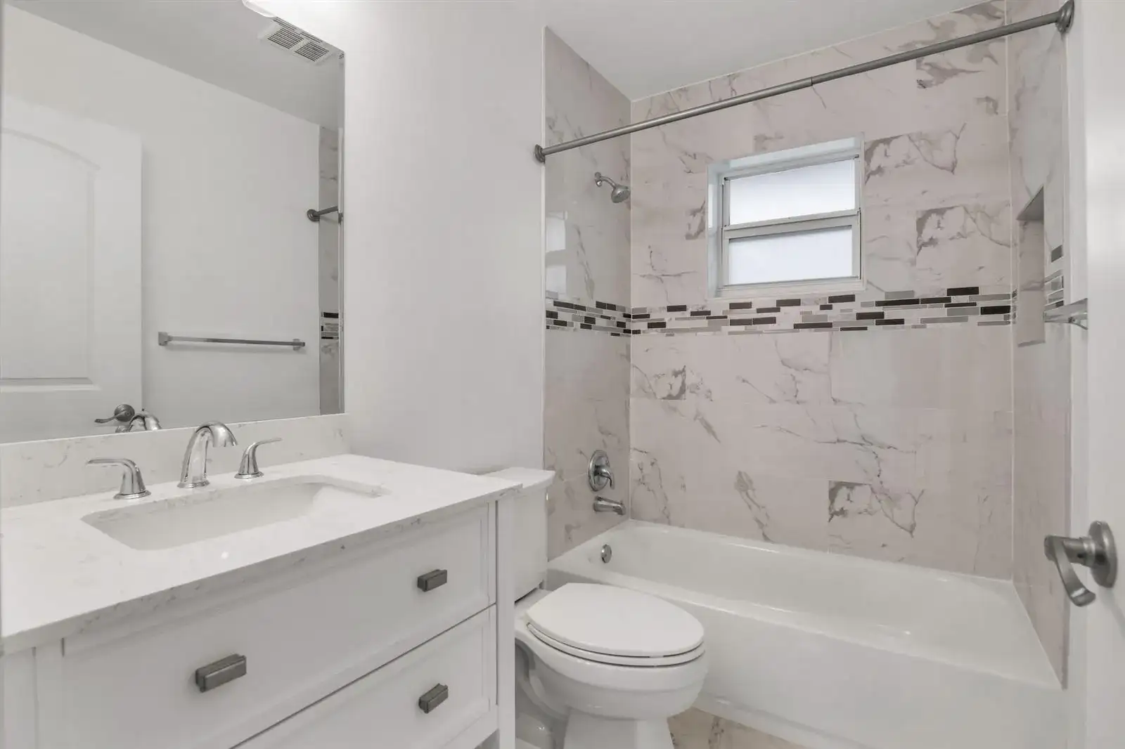 3421 NE 5th Avenue, Pompano Beach FL 33064 photo 2