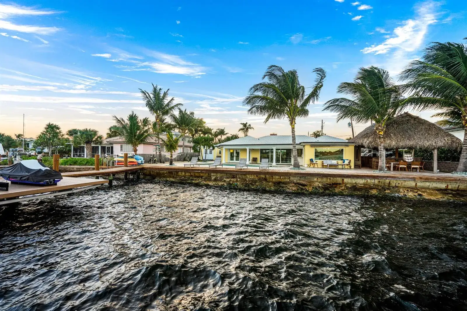 844 East Drive, Boynton Beach FL 33435 photo 2