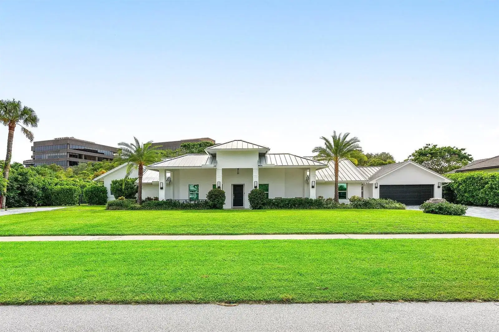 11863 LAKE SHORE Place, Palm Beach Gardens FL 33408 photo 2