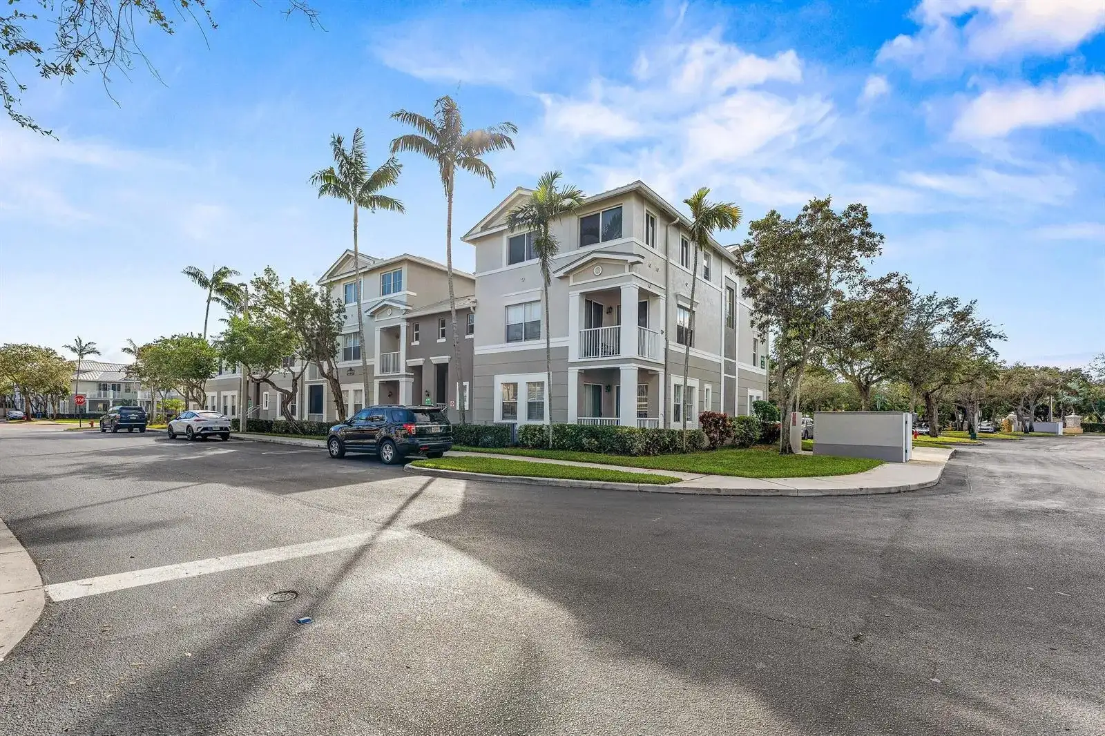 1012 Shoma Drive, Royal Palm Beach FL 33414 photo 4