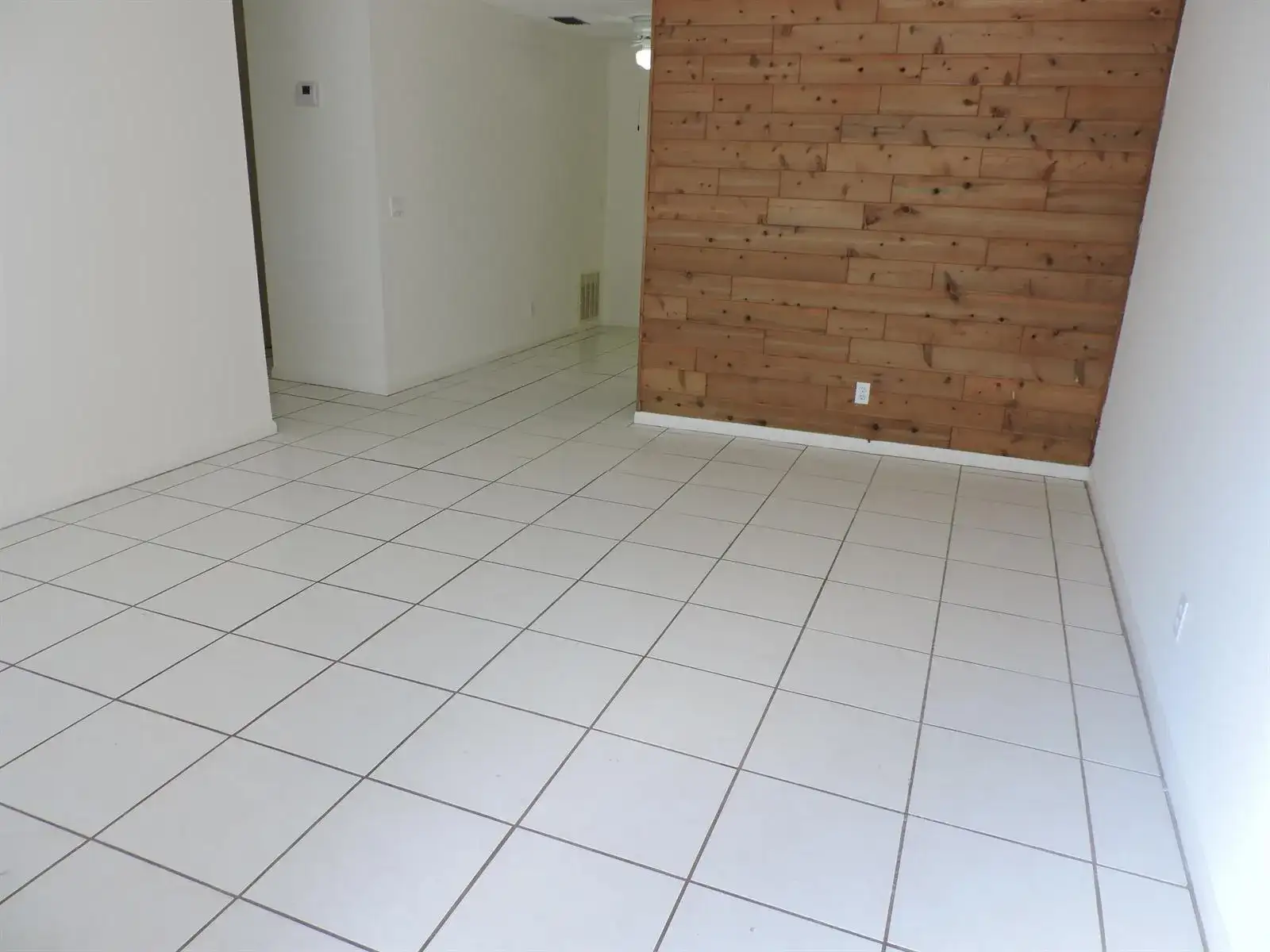 9046 SE Parkway Drive, Hobe Sound FL 33455 photo 3