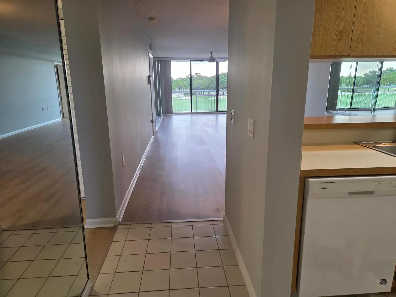 2421 VILLAGE Boulevard # 303, West Palm Beach FL 33409 photo 2